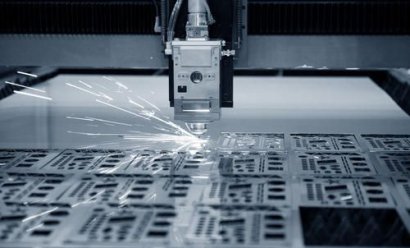 GIA CÔNG ĐỘT CNC – GIẢI PHÁP GIA CÔNG KIM LOẠI TẤM CHÍNH XÁC